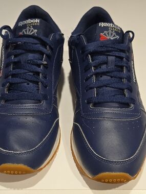 Reebok Classic Men's Navy Leather Sneakers